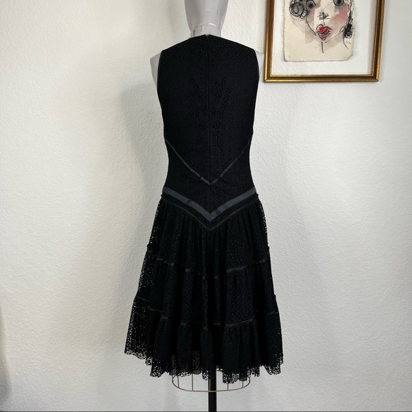 Gabrielle Strenesse Lace V Neck A Line Dress - Picture 6 of 10